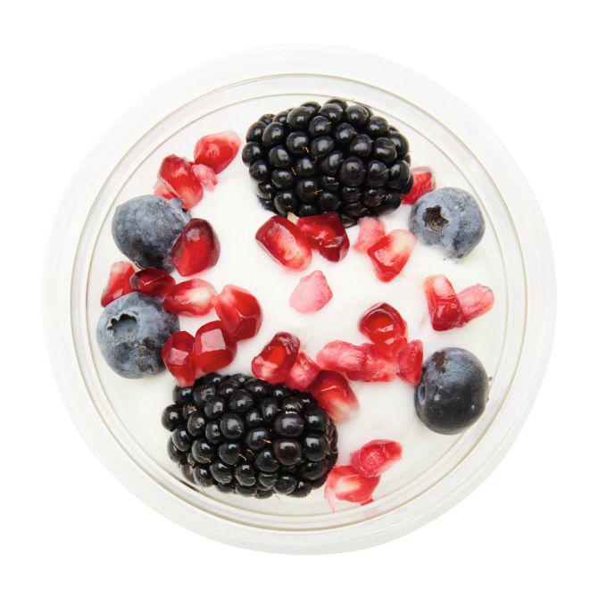 Healthy Luchtige yoghurt roodfruit